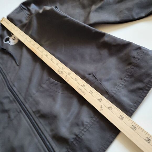 WALT DISNEY WORLD MICKEY MOUSE BLACK WHITE LIGHTWEIGHT SOUVENIR JACKET L LARGE - Picture 2 of 12